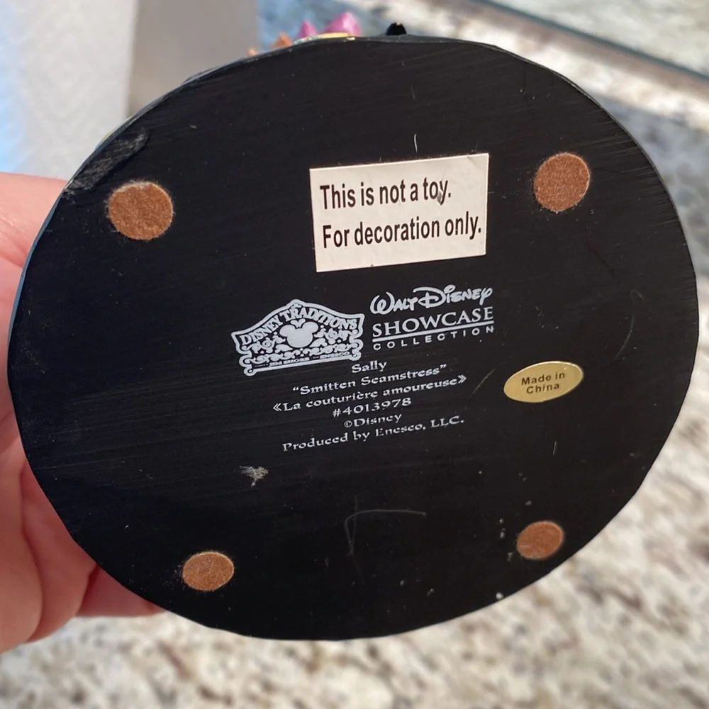 Disney Traditions Jim Shore Sally Smitten Seamstress Figure Nightmare Christmas - Picture 9 of 10